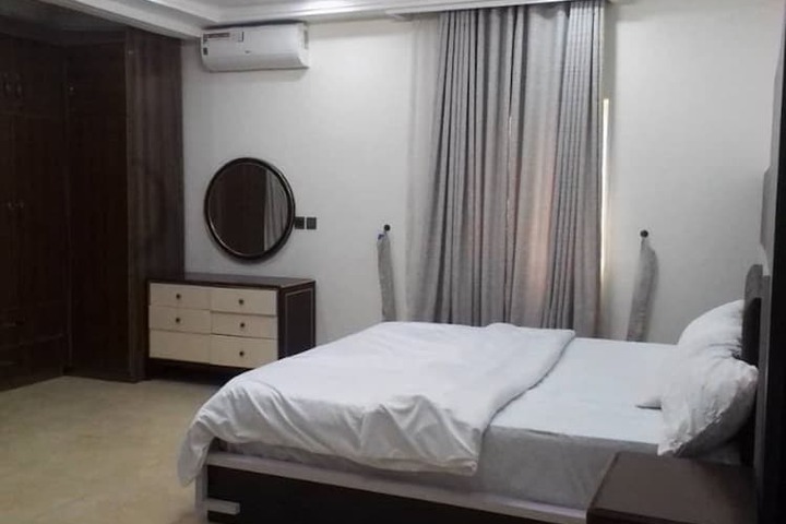 Room 3 of 22