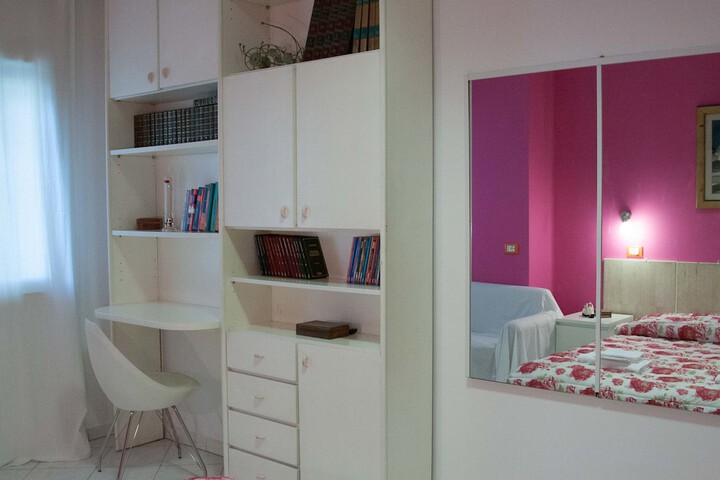 Room 11 of 68