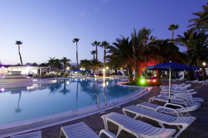 Pools & Facilities