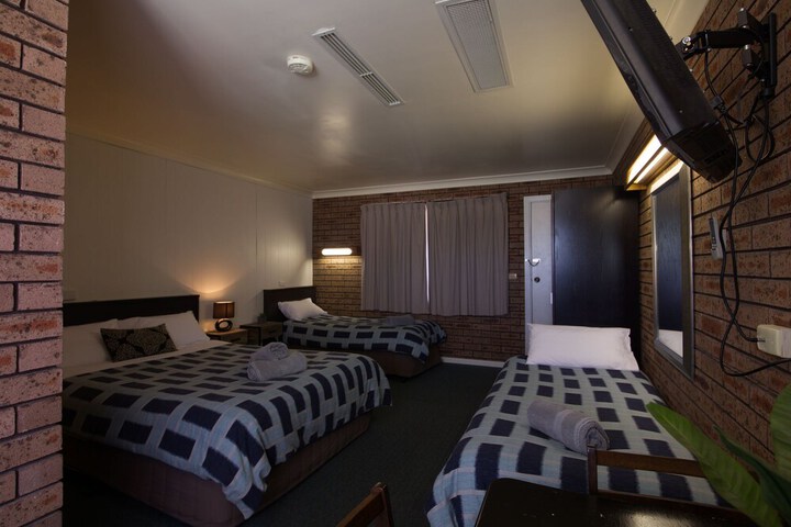 Room 26 of 62