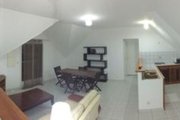 Room 4 of 11