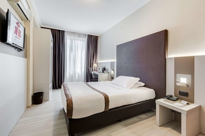 Room 21 of 70