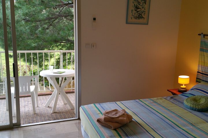 Room 5 of 37
