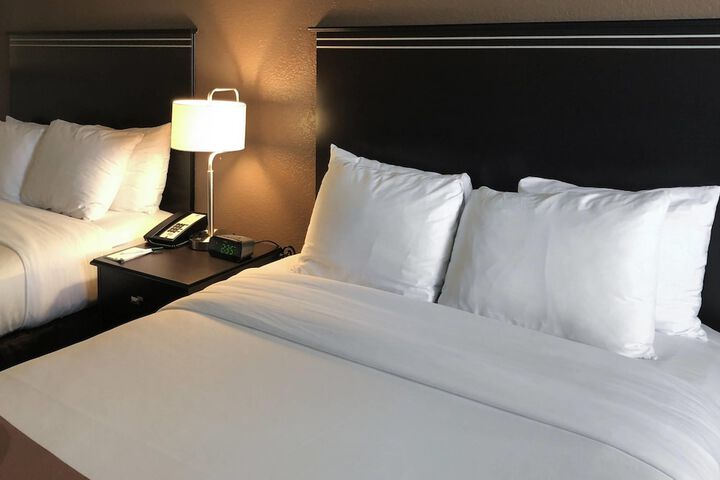 Room 42 of 60