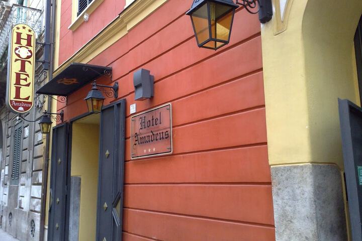 Hotel 42 of 43