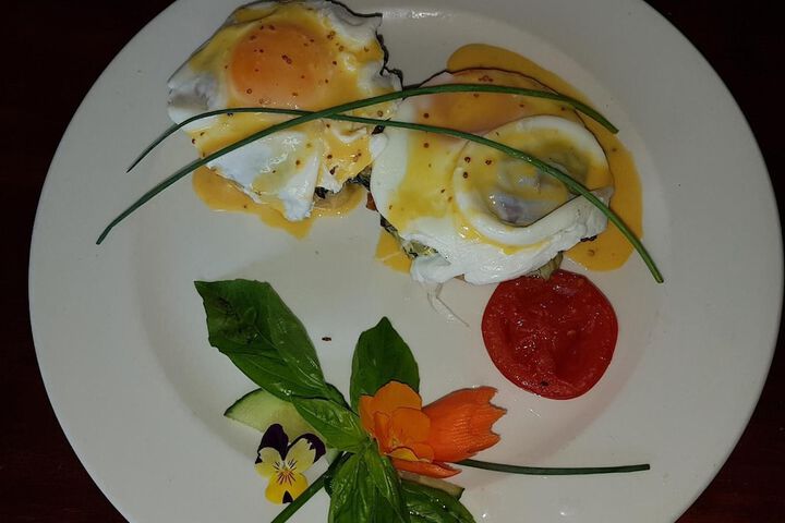 Dining 66 of 93