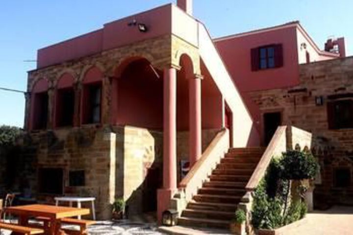 Hotel 8 of 48