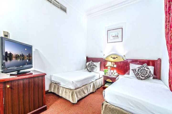 Room 15 of 49