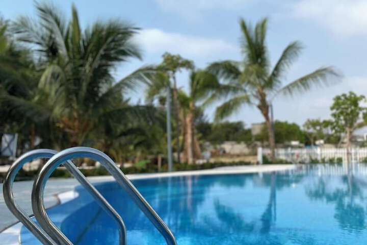 Pool 41 of 46