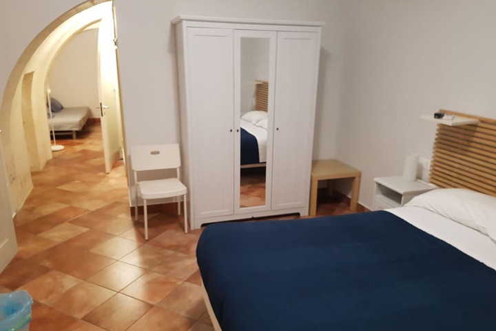Room 35 of 66
