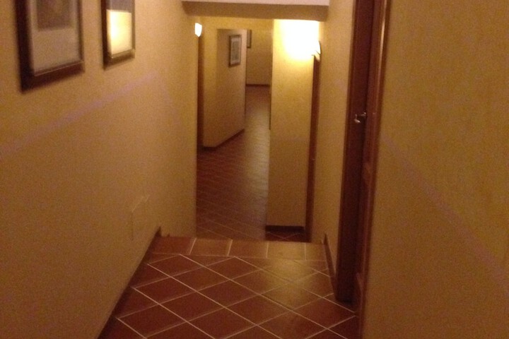 Ballroom/Hall 115 of 142
