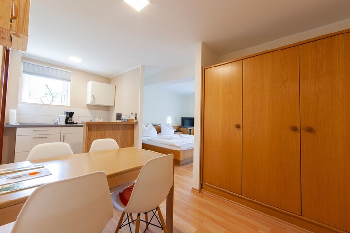 Room 25 of 120