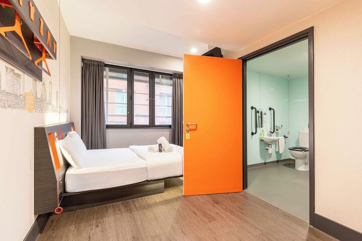 Room 30 of 55