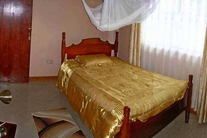 Room 18 of 34