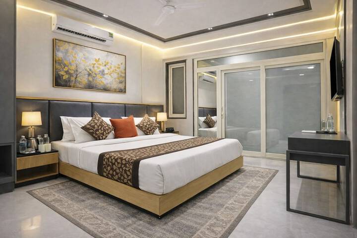 Room 5 of 43