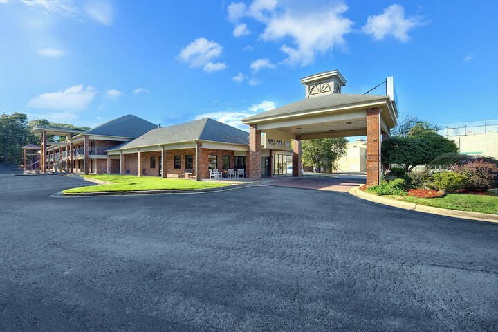 Hotel 75 of 77