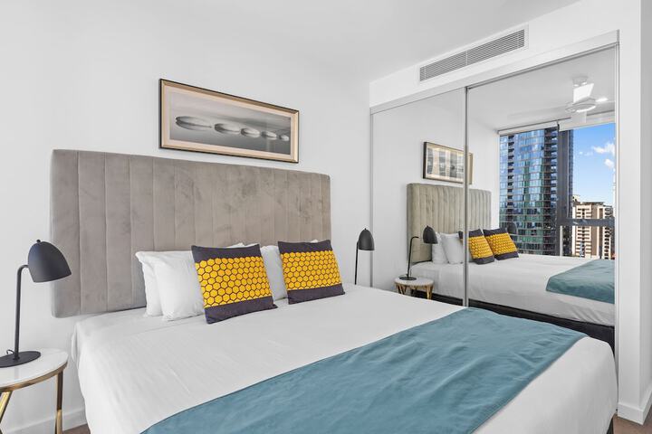 Room 12 of 109
