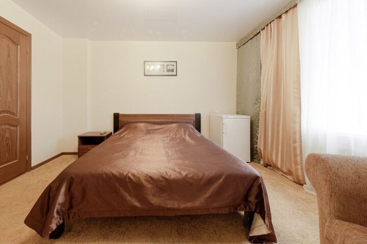Room 5 of 38