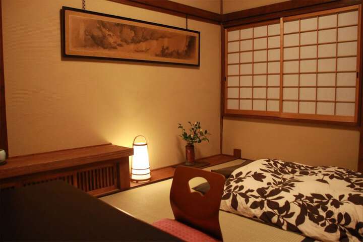 Room 19 of 53