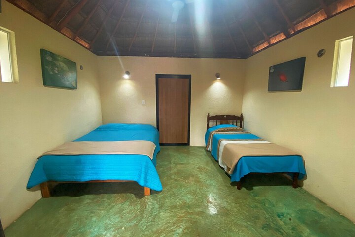 Room 8 of 40