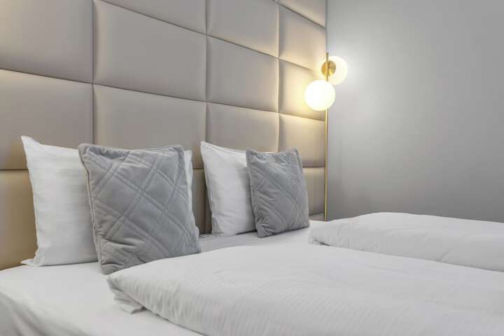 Room 43 of 82