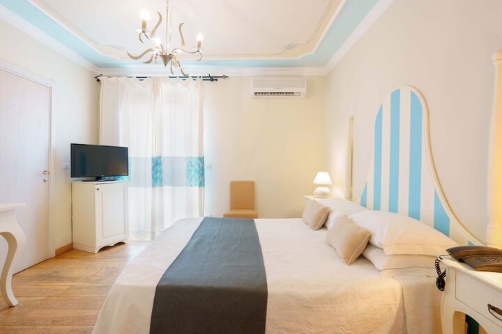 Room 57 of 253
