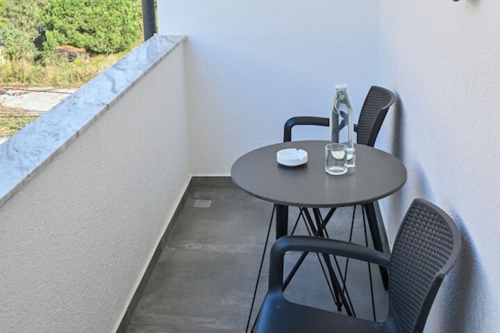 Terrace/Patio 23 of 34