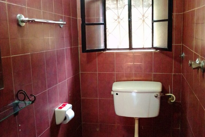 Room 16 of 27