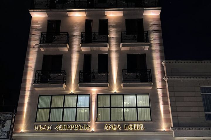 Hotel 41 of 42
