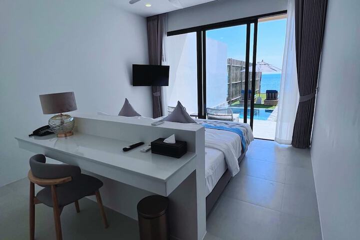 Room 47 of 293