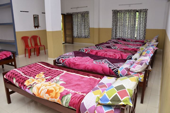 Room 10 of 26