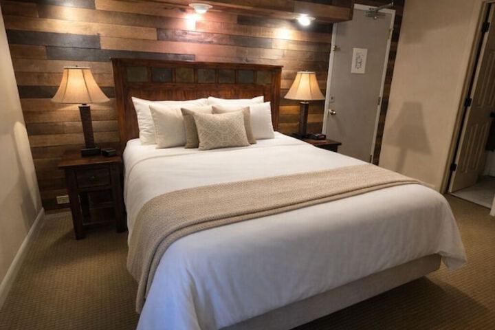 Room 9 of 27