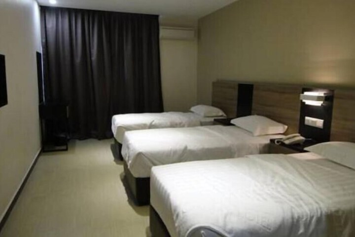 Room 17 of 47