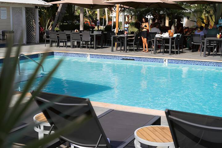 Pools & Facilities