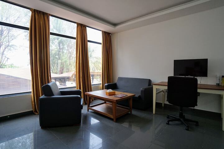 Room 11 of 84