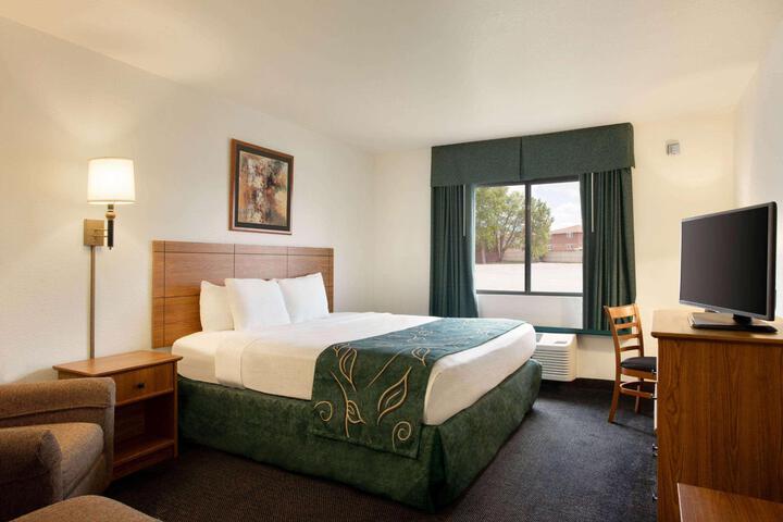 1 King Bed Mobility Accessible (4 of 11)