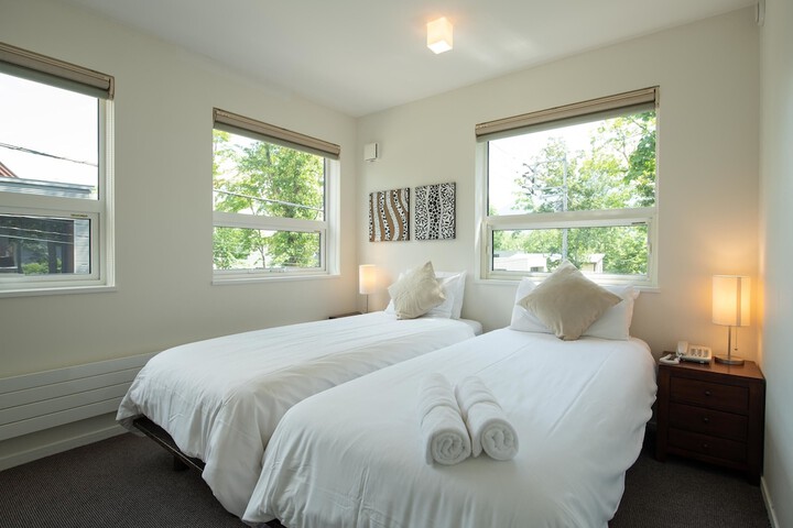 Room 3 of 21