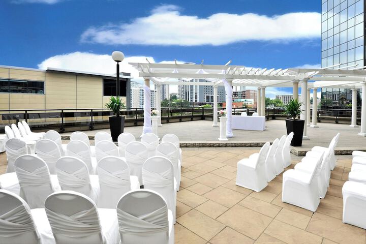 Ballroom/Hall 62 of 99