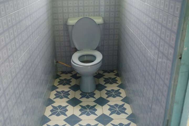 Room 7 of 11