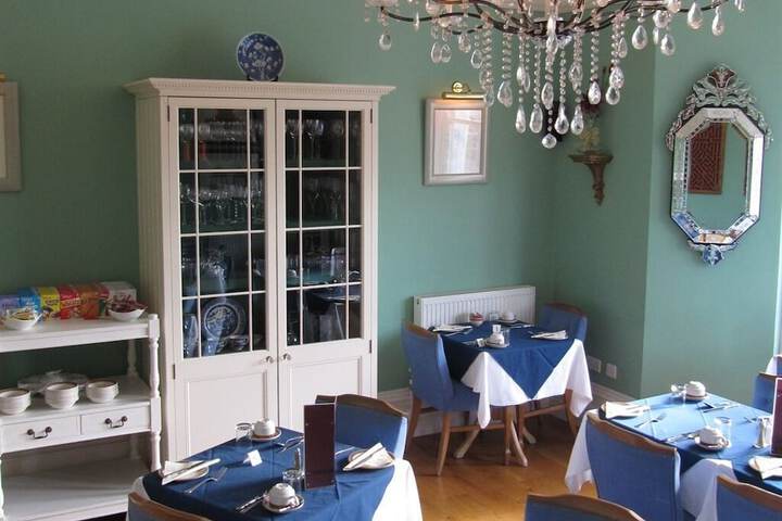Dining Photos