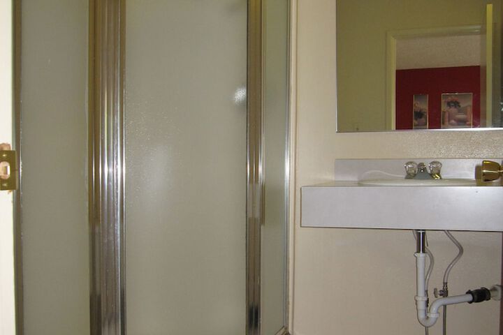 Room 11 of 14