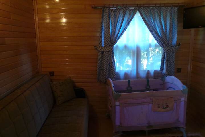 Room 28 of 115