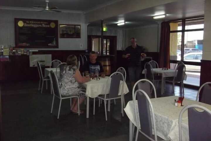 Dining Photos
