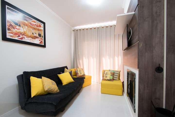 Room 14 of 22