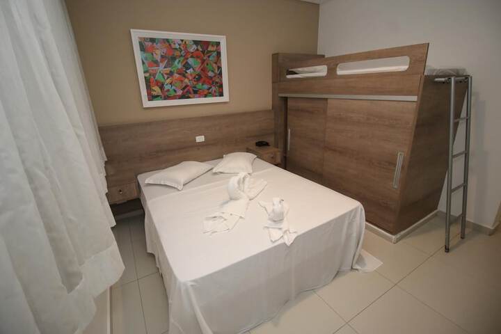 Room 14 of 60