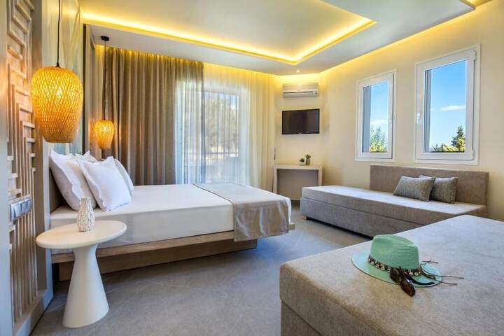 Room 4 of 19