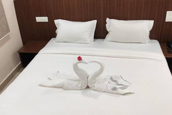 Room 3 of 13