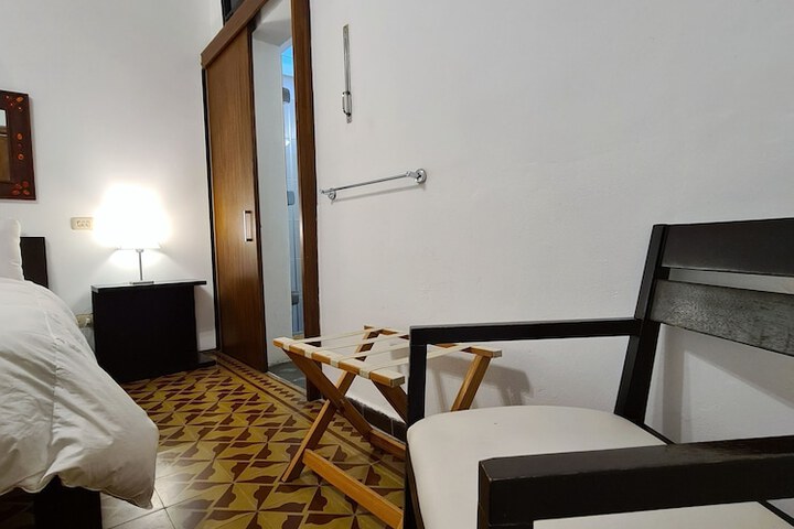 Room 26 of 133