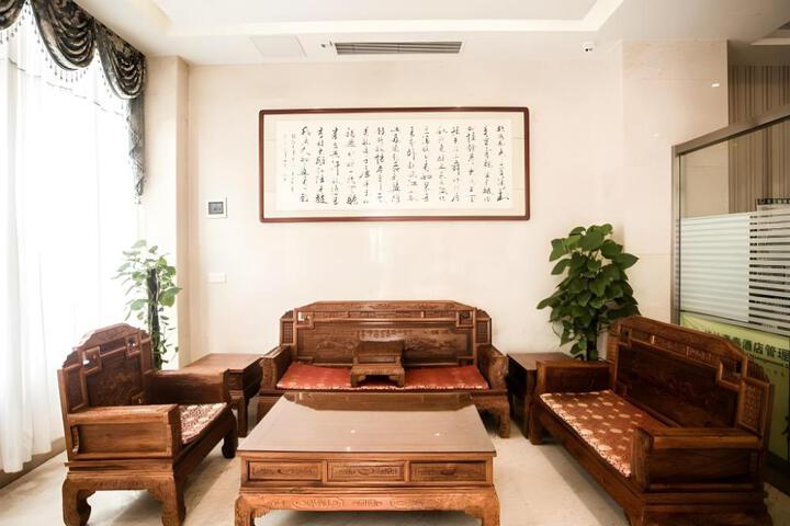 Green Tree Inn Hubei Xiaogan Dawu County Changzheng Bei Road