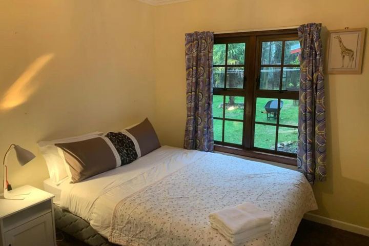 Room 4 of 14